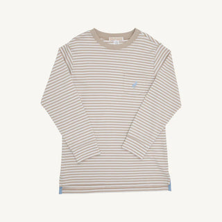 Full-length Carter Crewneck in khaki stripe with Barrington Blue details. Soft cotton long-sleeve top with chest pocket logo for classic style.