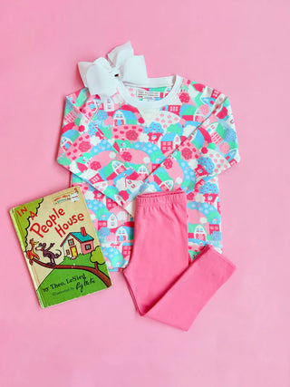 Colorful Cassidy Crewneck in House on the Hill print with ribbed trim and Palmetto Pearl accents by The Beaufort Bonnet Company.