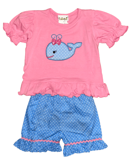 Whale Shorts Outfit