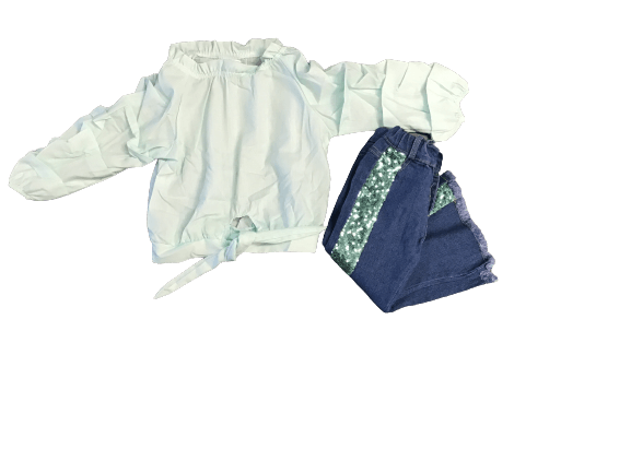Mint Green tie shirt and jeans with a sparkle