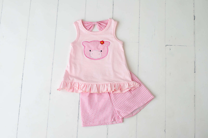 Pink Pig Appliqué Outfit with bow on back-Girls-Simply Blessed Children's Boutique